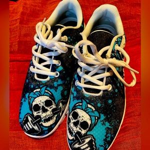 Unisex and very cool fashion sneakers.